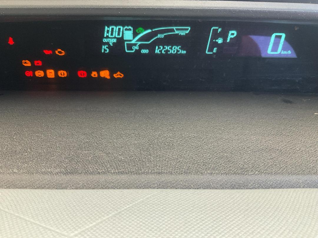 Photo '8' of Toyota Aqua Hybrid Photo '8' of Toyota Aqua Hybrid