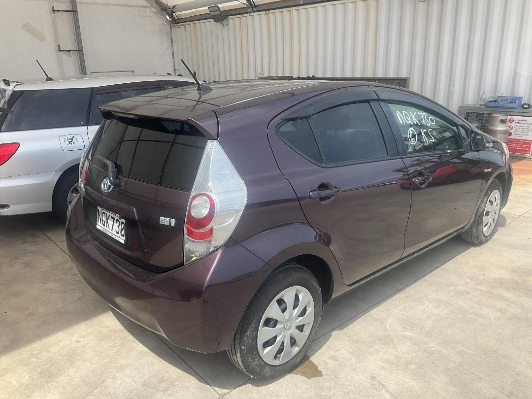 Photo '5' of Toyota Aqua Photo '5' of Toyota Aqua