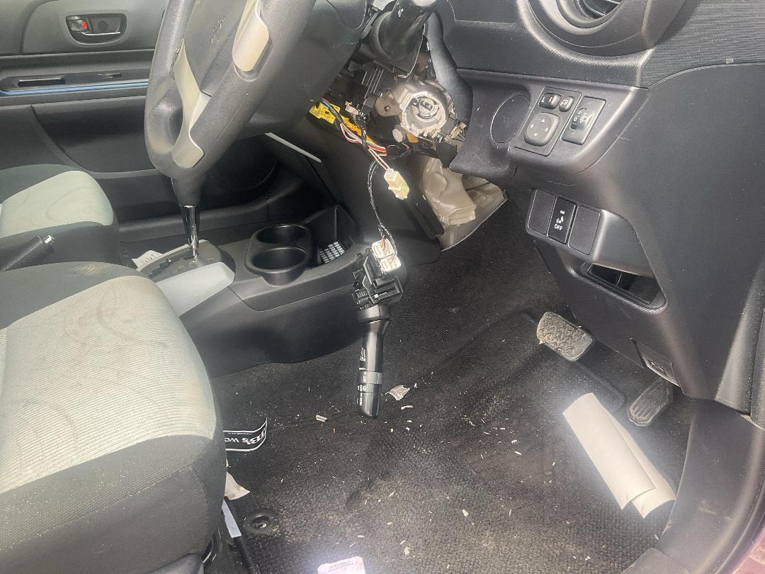 Photo '10' of Toyota Aqua Photo '10' of Toyota Aqua