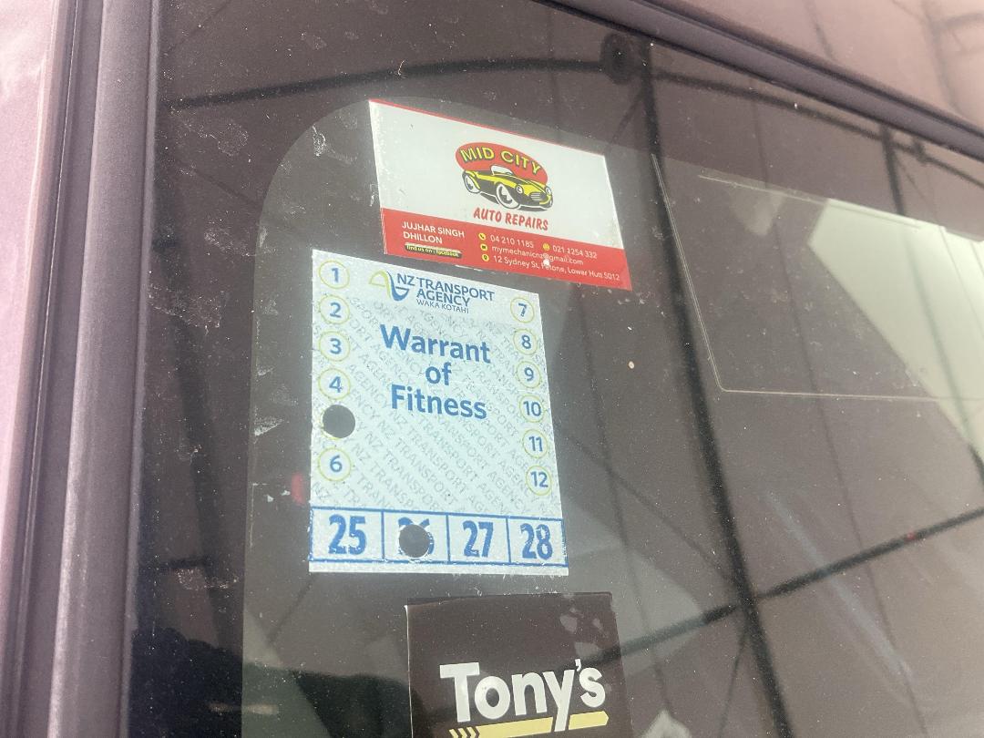 Photo '13' of Toyota Aqua Photo '13' of Toyota Aqua