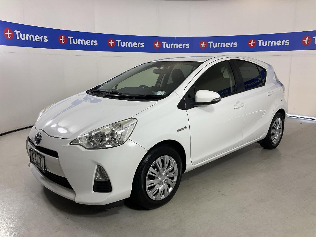 Photo '4' of Toyota Aqua