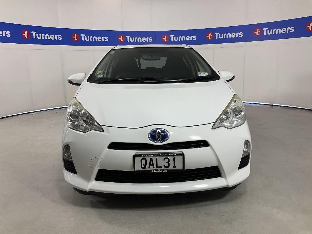 Photo '2' of Toyota Aqua