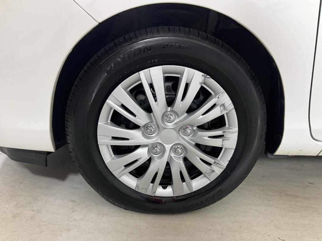 Photo '10' of Toyota Aqua