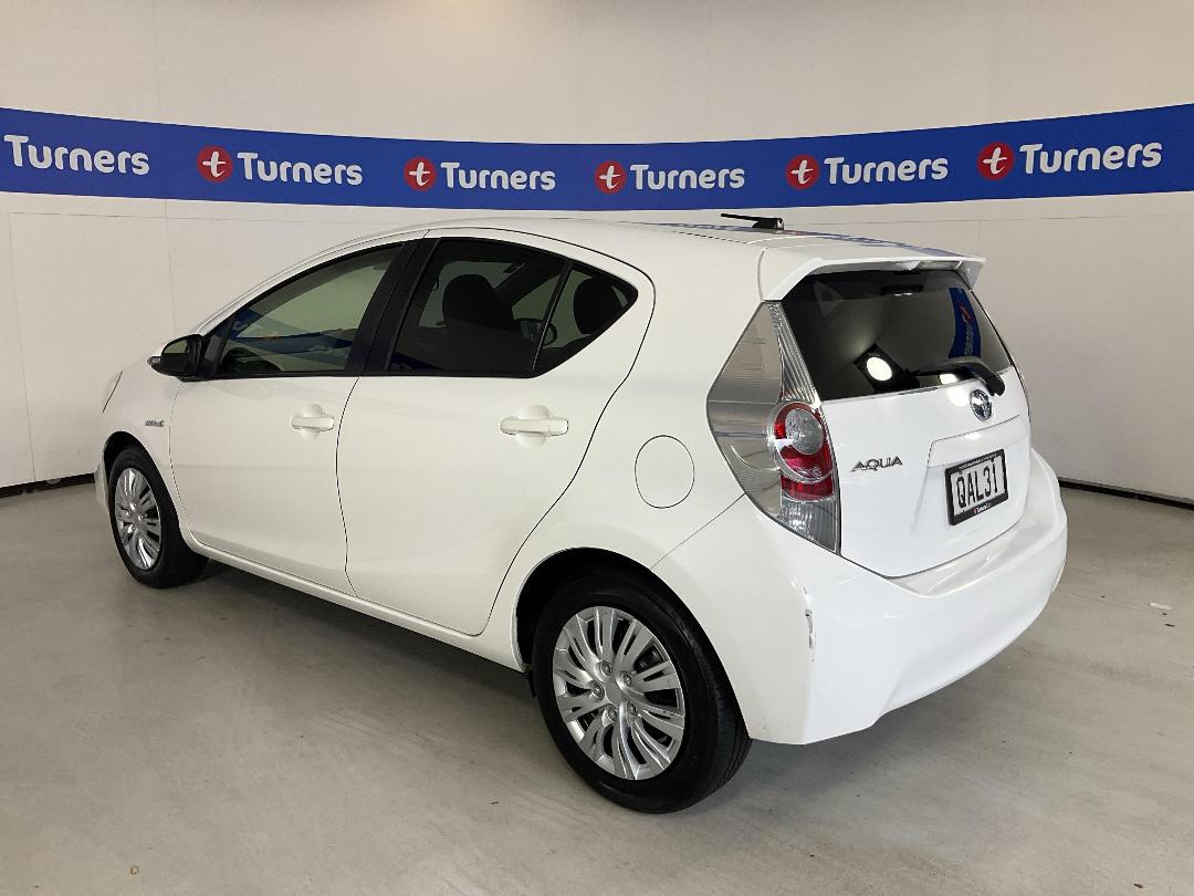 Photo '5' of Toyota Aqua