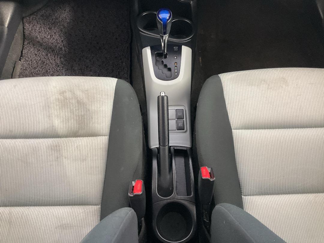 Photo '18' of Toyota Aqua