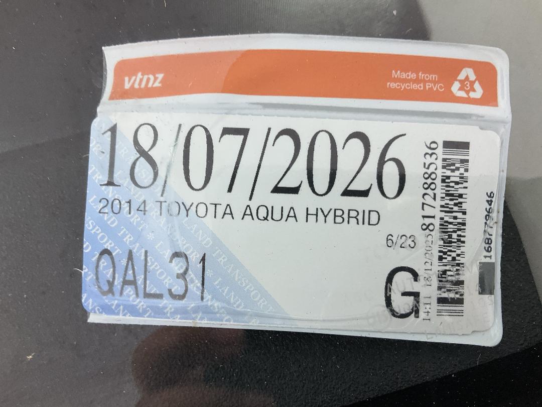 Photo '24' of Toyota Aqua