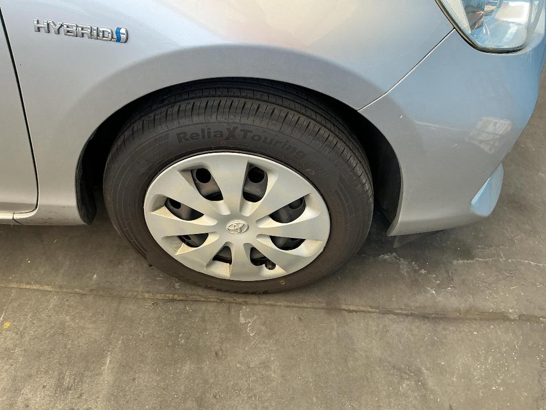 Photo '2' of Toyota Aqua Photo '2' of Toyota Aqua