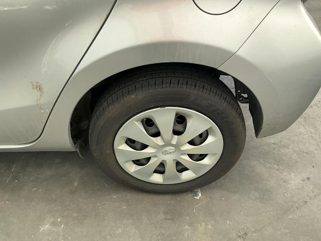 Photo '10' of Toyota Aqua Photo '10' of Toyota Aqua