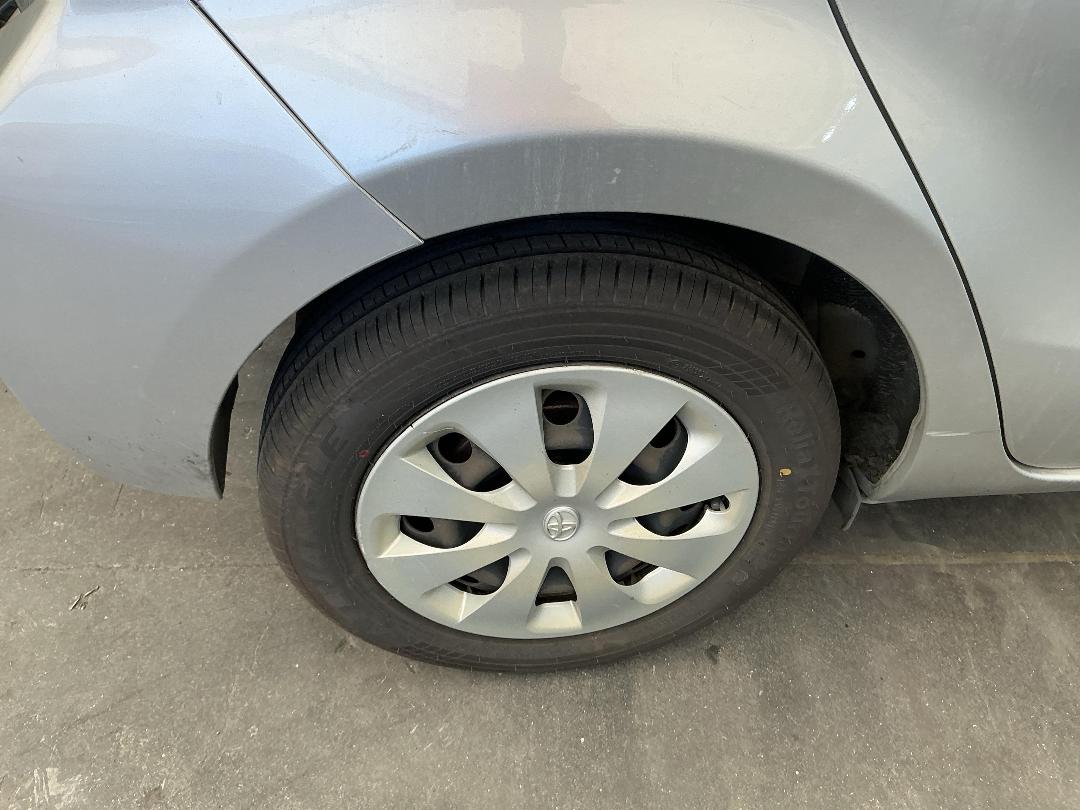 Photo '16' of Toyota Aqua Photo '16' of Toyota Aqua