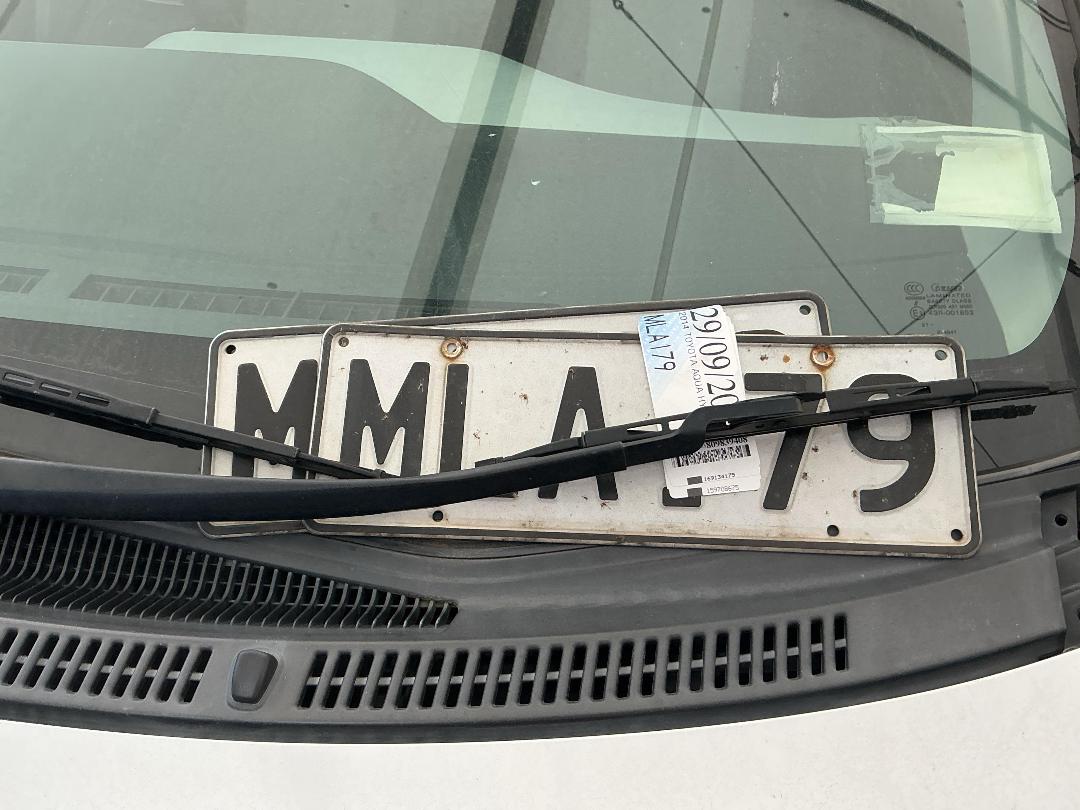 Photo '27' of Toyota Aqua Photo '27' of Toyota Aqua