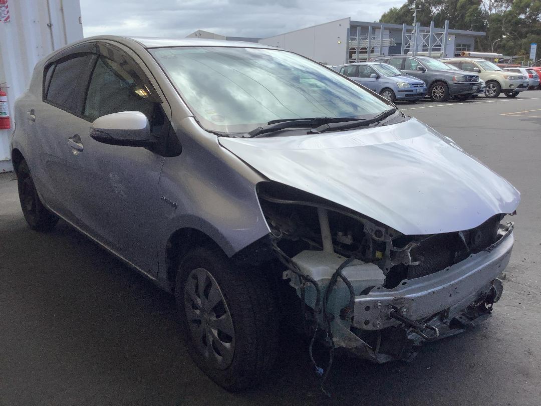 Photo '4' of Toyota Aqua Photo '4' of Toyota Aqua