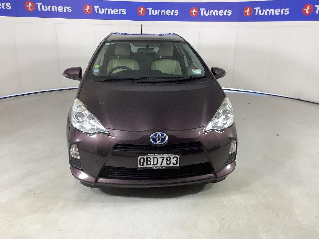 Photo '2' of Toyota Aqua