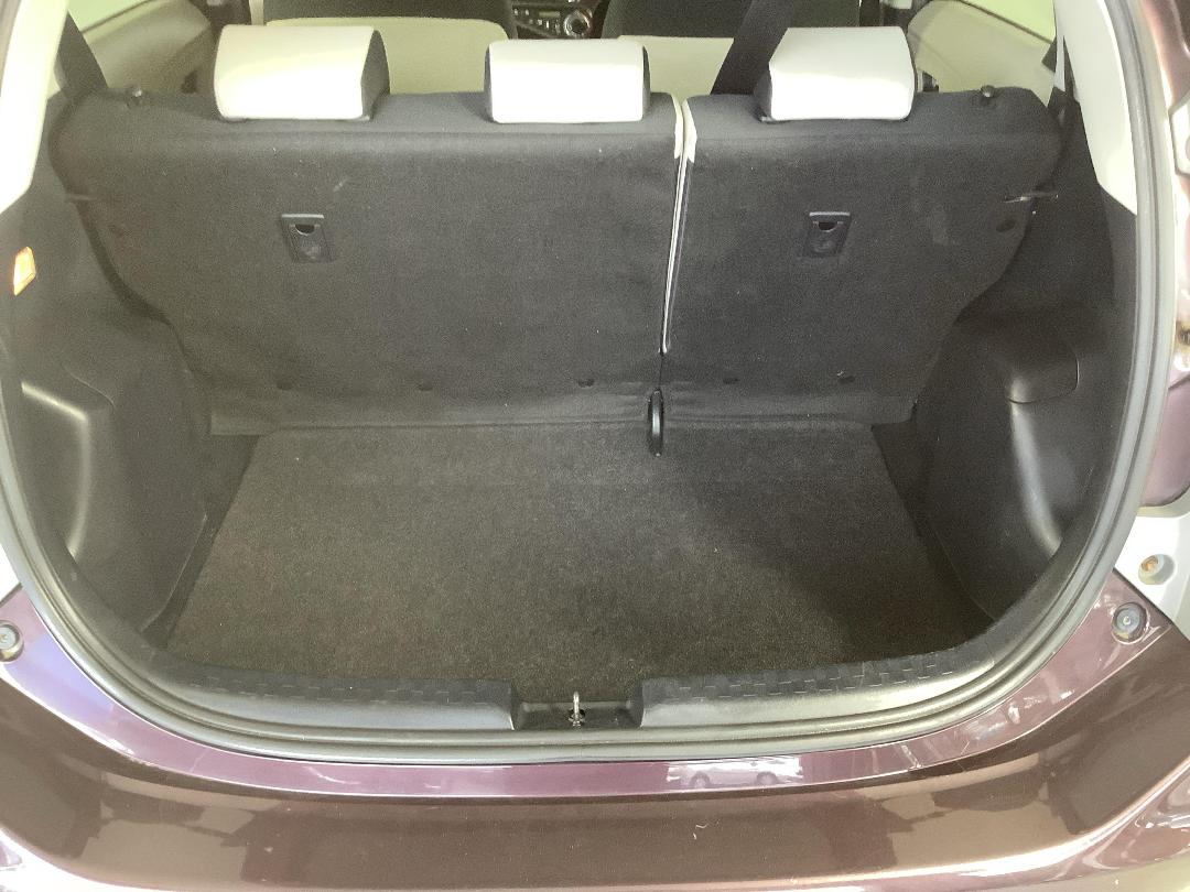 Photo '14' of Toyota Aqua