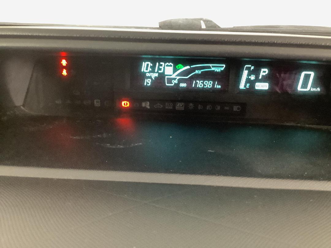 Photo '21' of Toyota Aqua