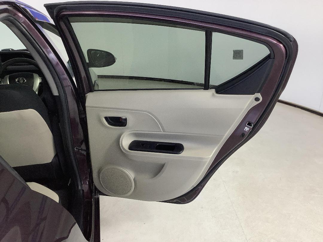 Photo '19' of Toyota Aqua