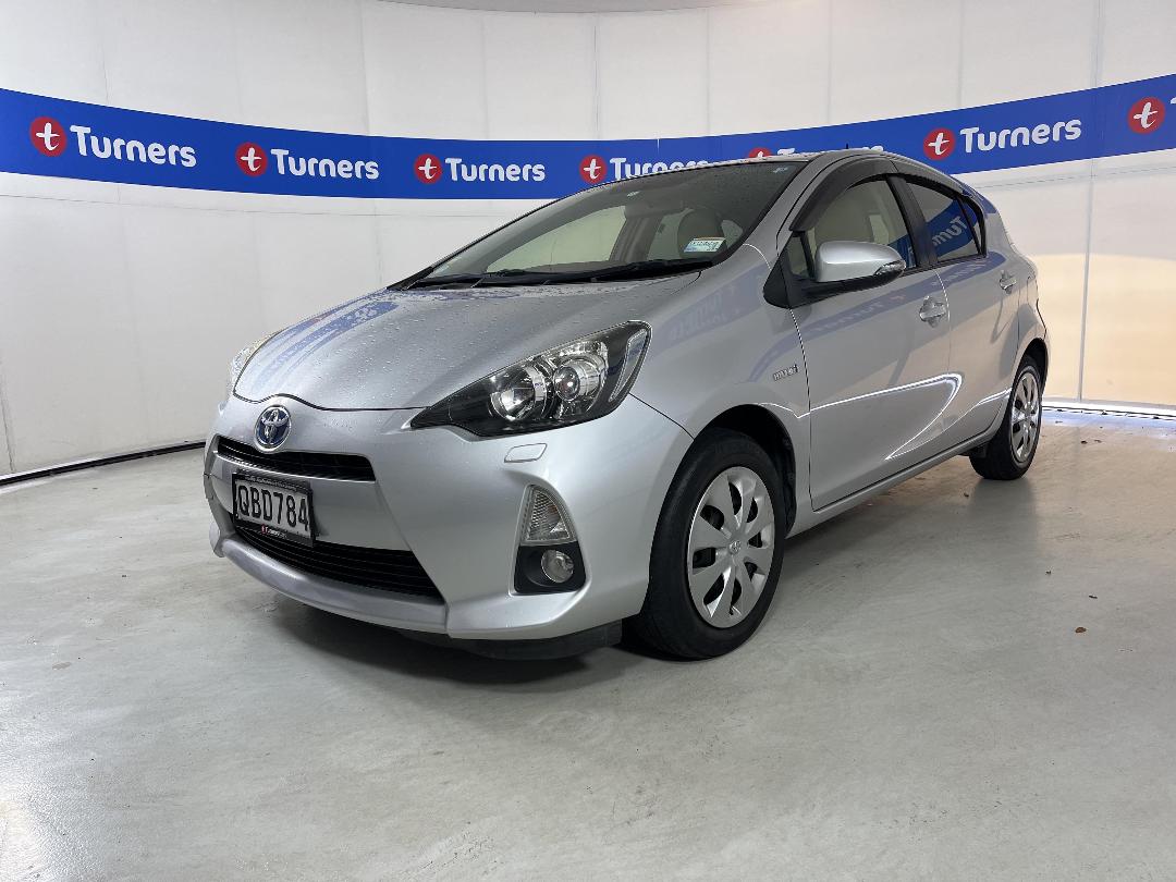 Photo '4' of Toyota Aqua