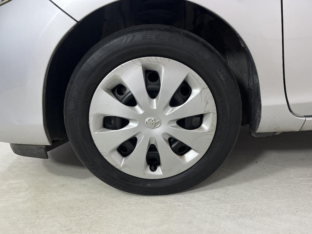 Photo '10' of Toyota Aqua