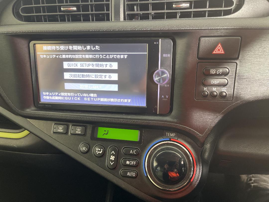 Photo '24' of Toyota Aqua