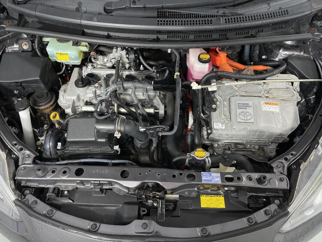 Photo '13' of Toyota Aqua