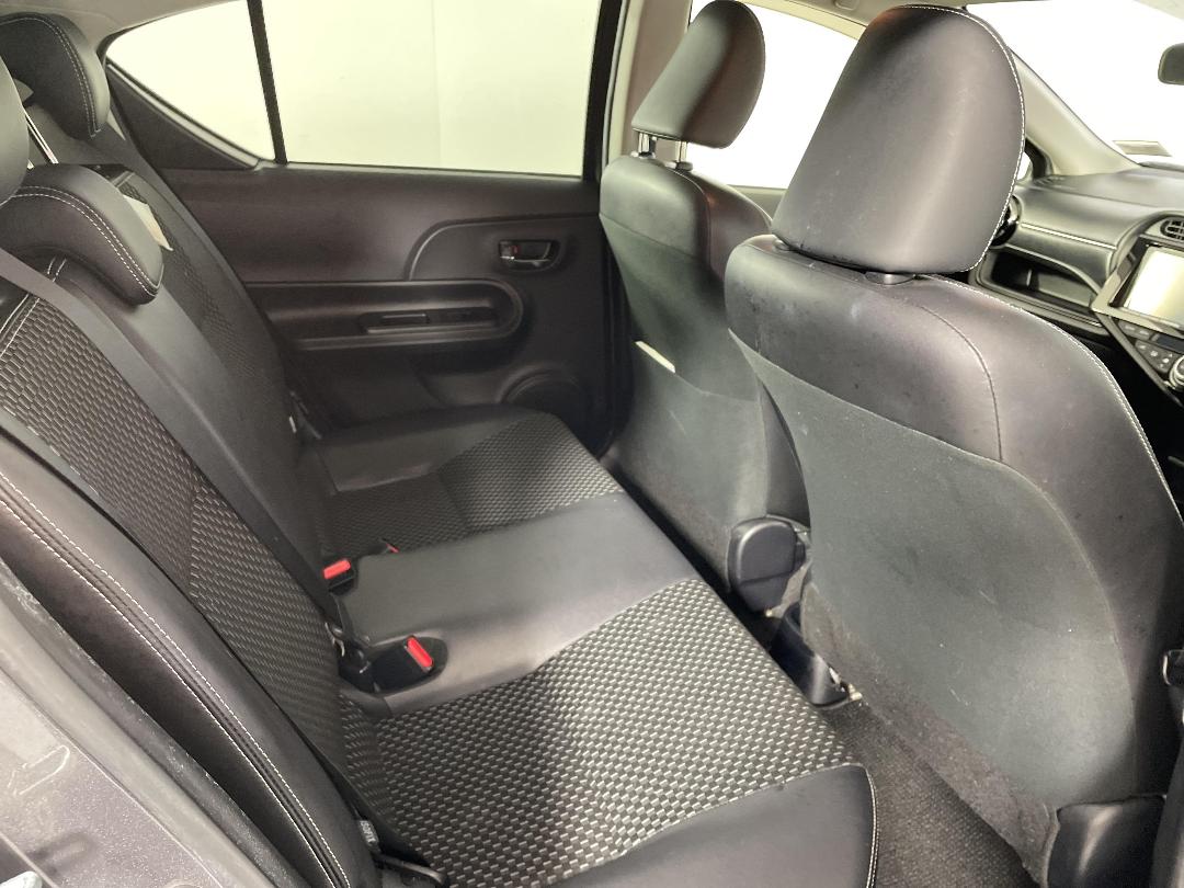 Photo '20' of Toyota Aqua