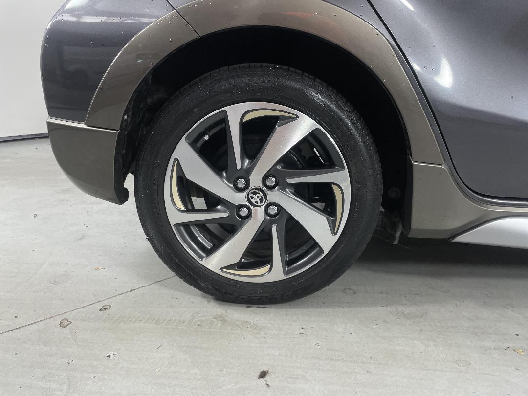 Photo '12' of Toyota Aqua