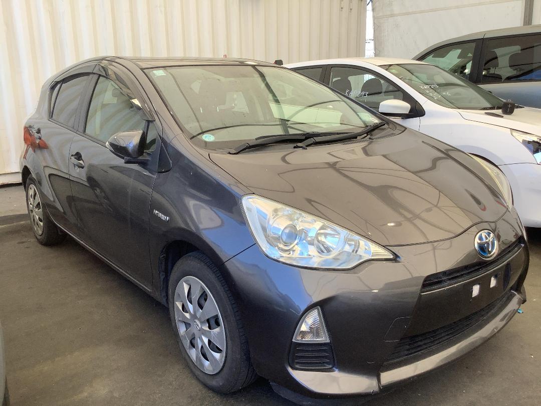 Photo '3' of Toyota Aqua