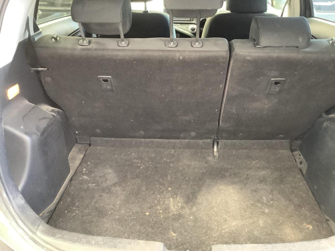 Photo '6' of Toyota Aqua