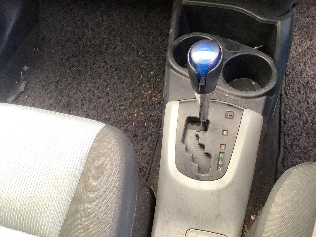 Photo '14' of Toyota Aqua