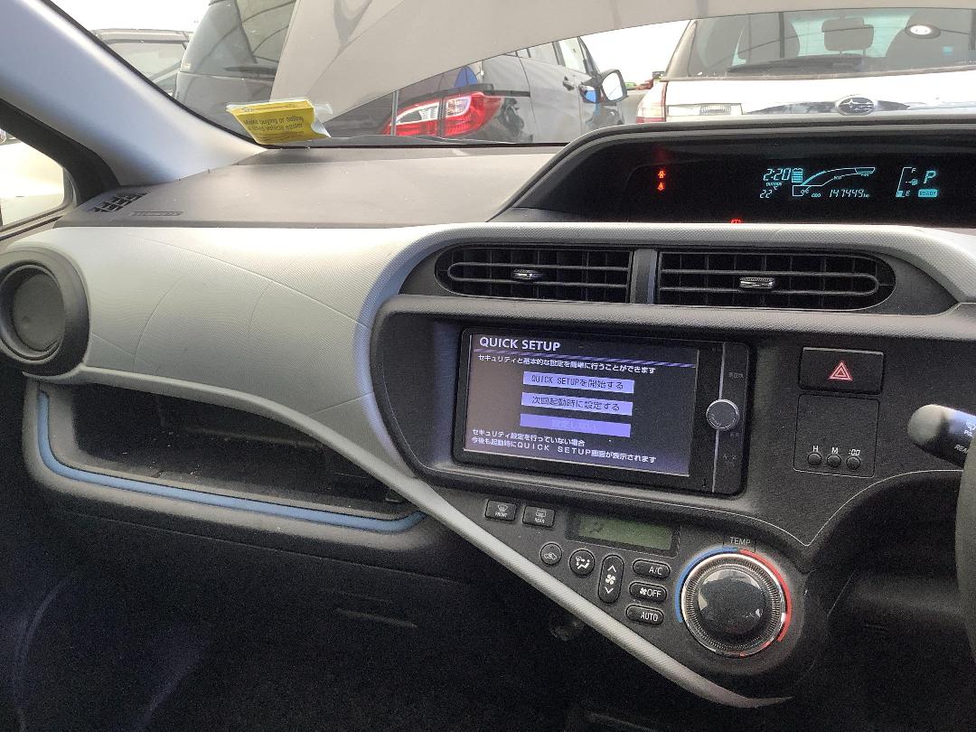 Photo '15' of Toyota Aqua