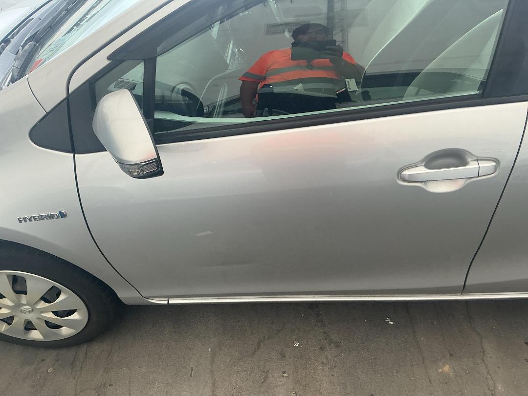 Photo '8' of Toyota Aqua Hybrid