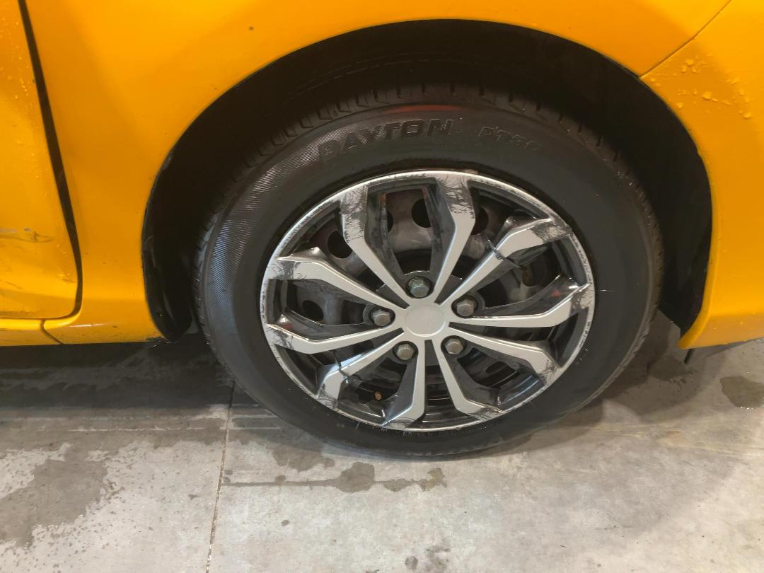 Photo '9' of Toyota Aqua Hybrid