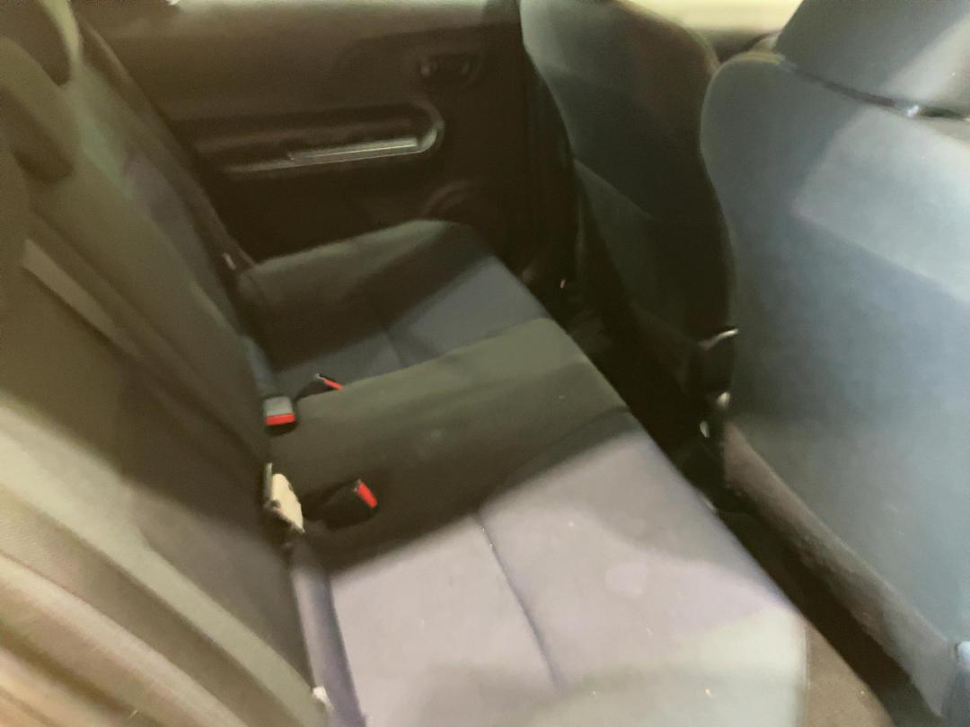 Photo '15' of Toyota Aqua Hybrid