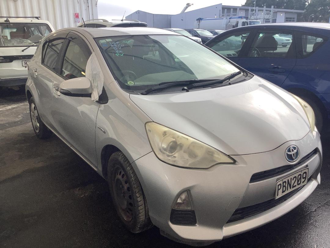 Photo '2' of Toyota Aqua