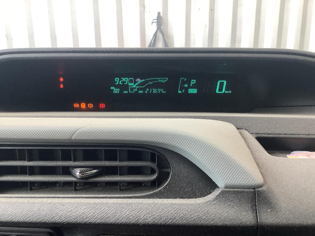 Photo '15' of Toyota Aqua