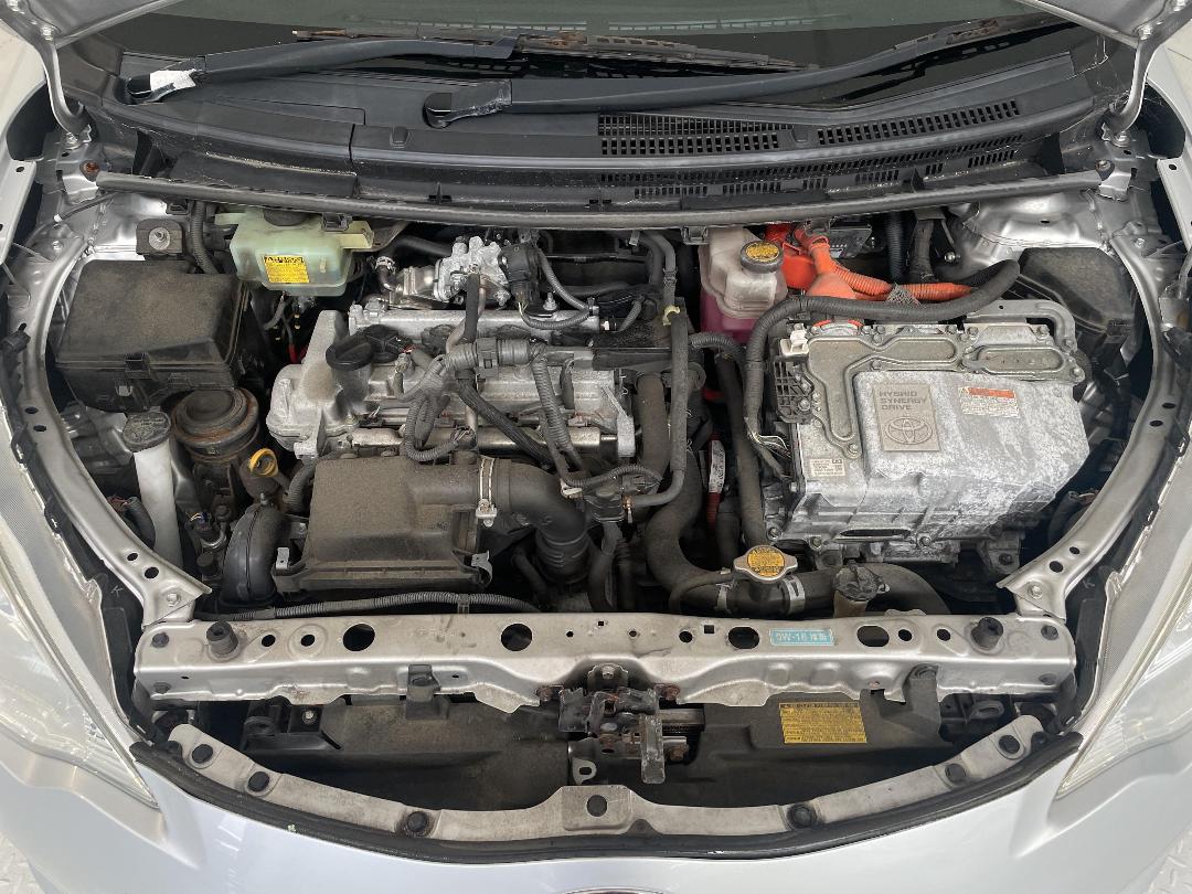 Photo '13' of Toyota Aqua