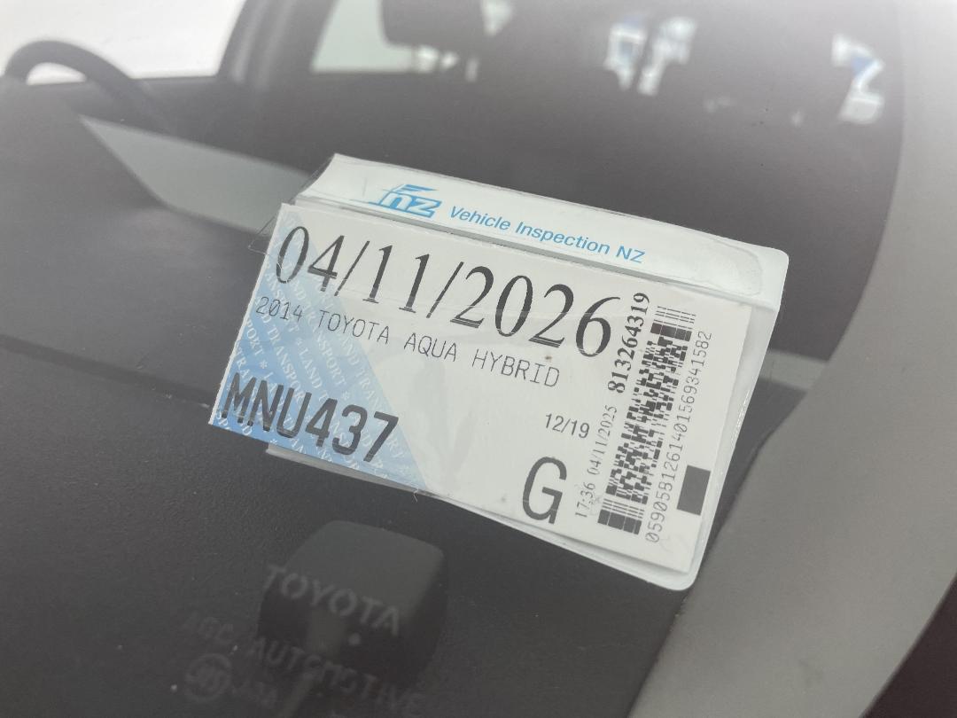 Photo '31' of Toyota Aqua