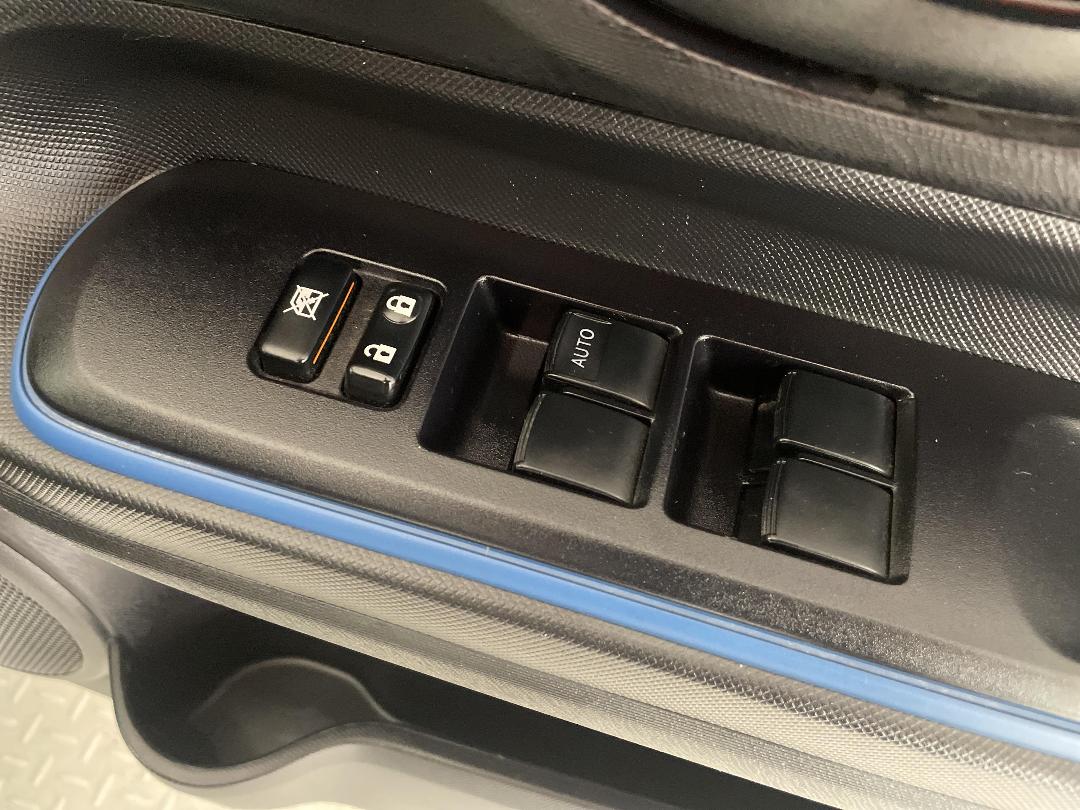 Photo '23' of Toyota Aqua