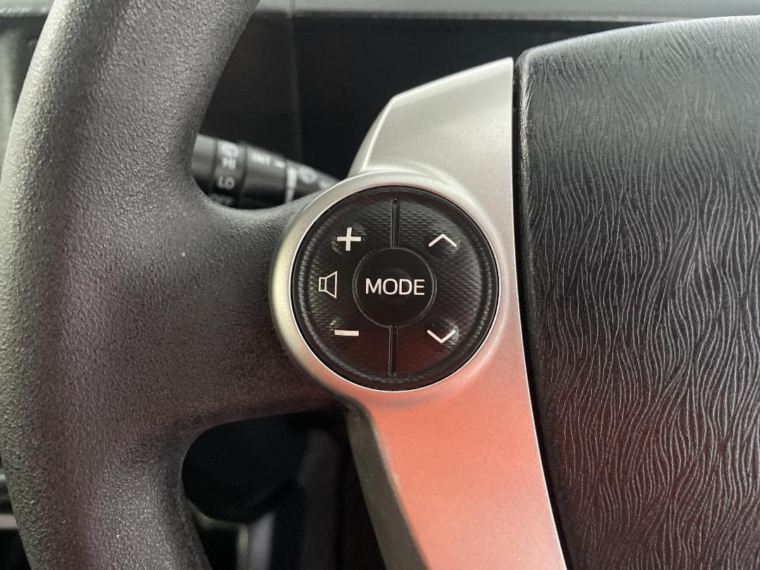 Photo '26' of Toyota Aqua