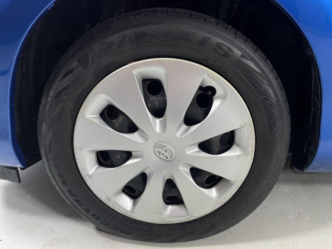 Photo '10' of Toyota Aqua Photo '10' of Toyota Aqua