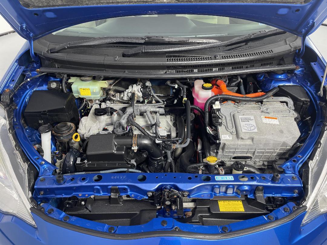 Photo '13' of Toyota Aqua Photo '13' of Toyota Aqua