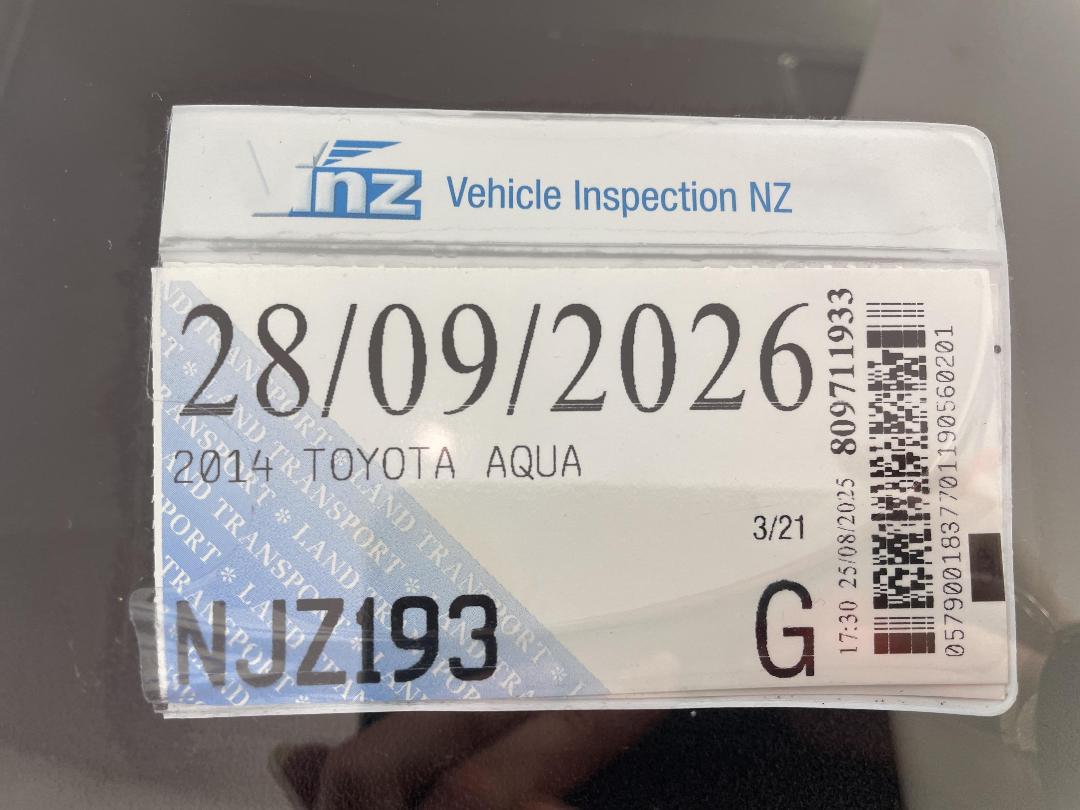 Photo '27' of Toyota Aqua Photo '27' of Toyota Aqua