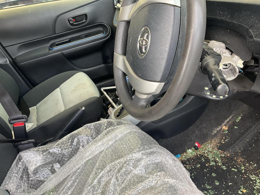 Photo '8' of Toyota Aqua