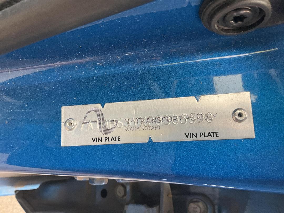 Photo '13' of Toyota Aqua