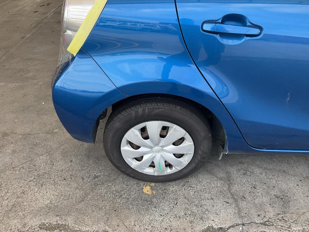 Photo '18' of Toyota Aqua