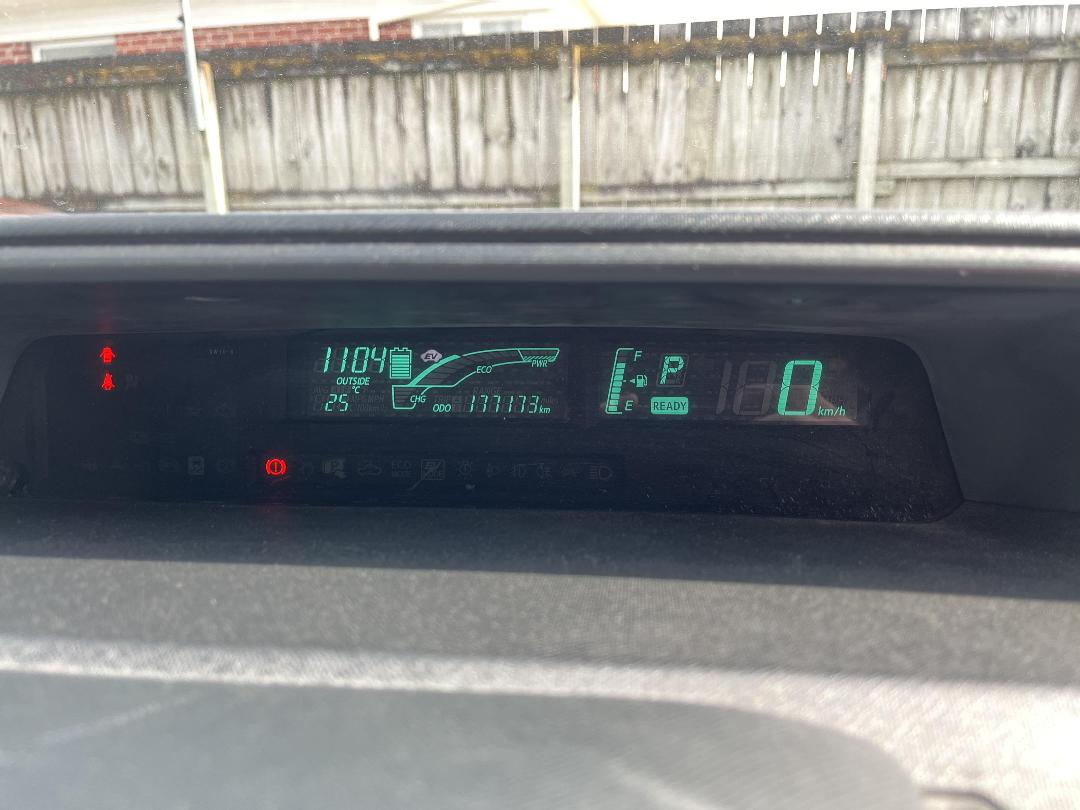 Photo '19' of Toyota Aqua Hybrid