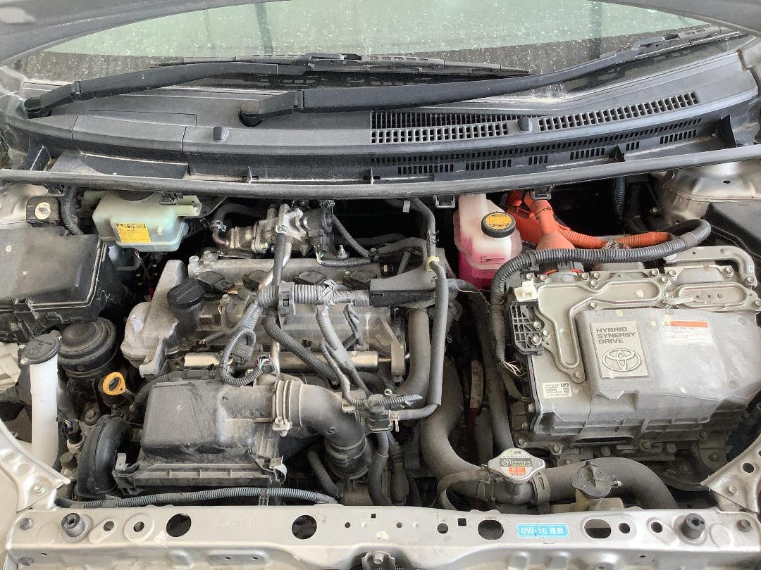 Photo '14' of Toyota Aqua