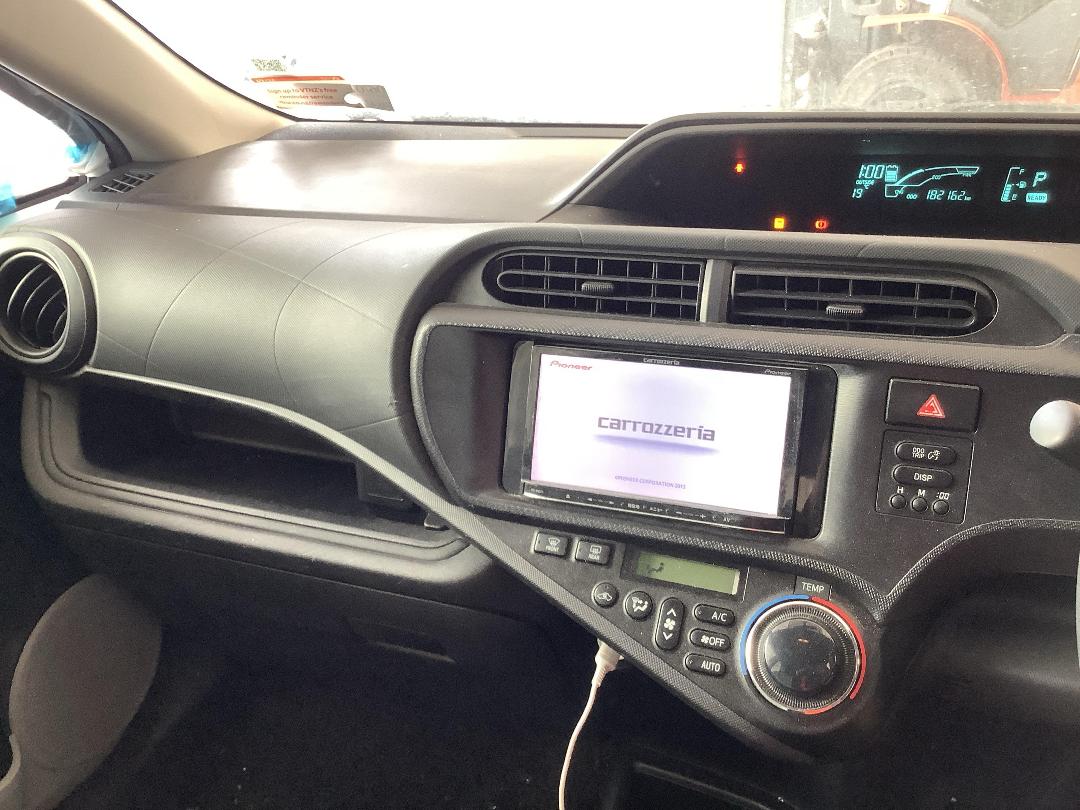 Photo '20' of Toyota Aqua