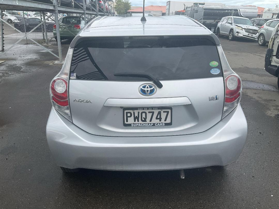 Photo '5' of Toyota Aqua