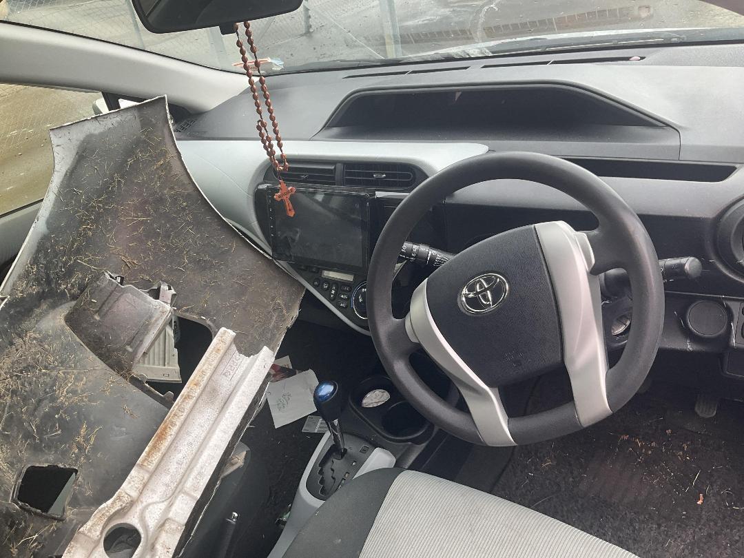 Photo '9' of Toyota Aqua