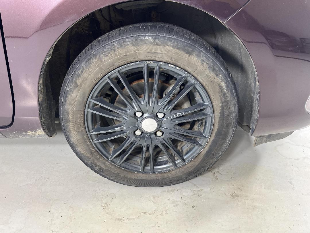 Photo '9' of Toyota Aqua Photo '9' of Toyota Aqua